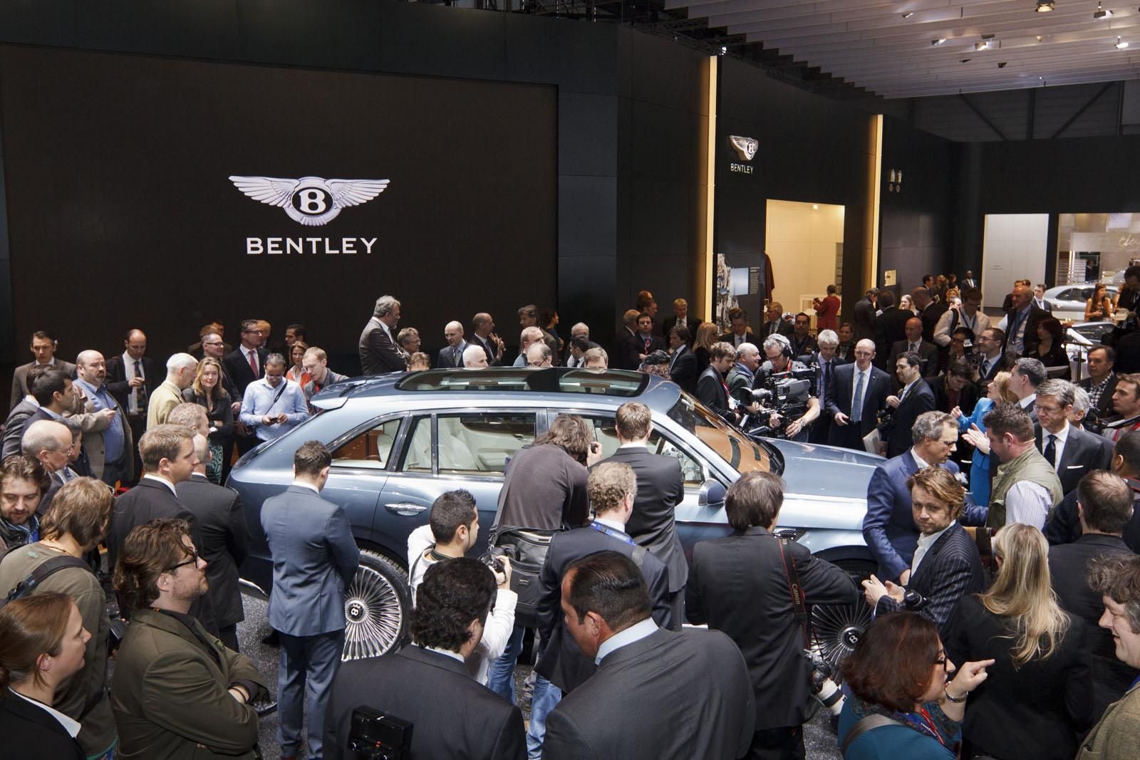 BENTLEY SUV EXP 9F GALER
