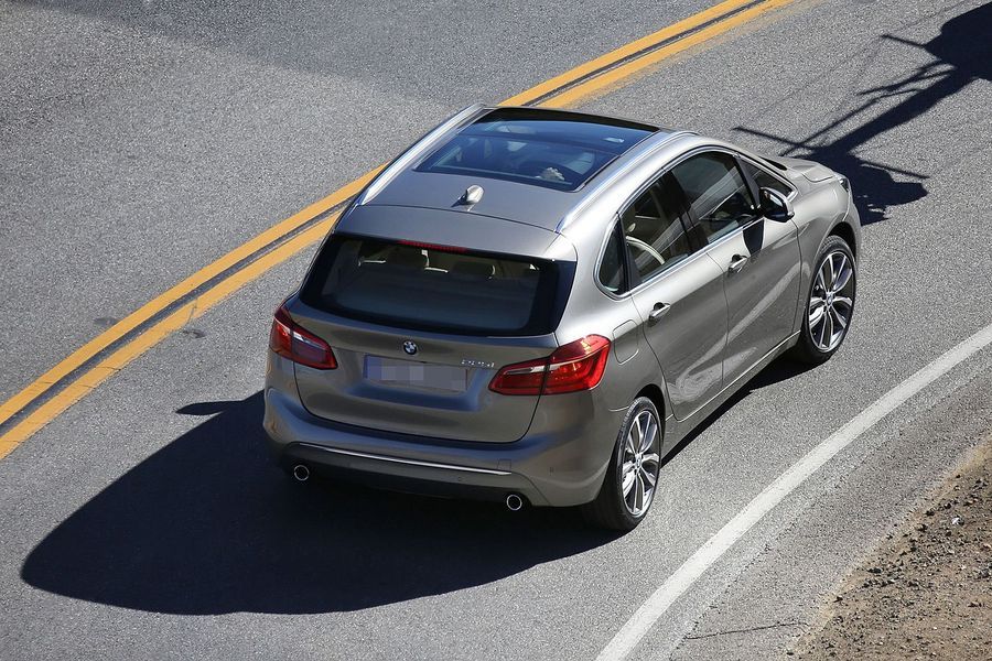 YEN BMW 2 SERS ACTVE TOURER RESM GALERS