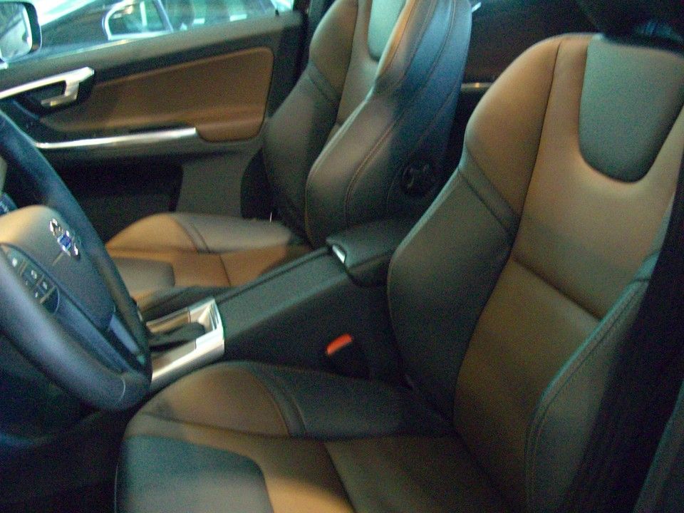 YEN MAKYAJLI 2014 VOLVO XC60 SATITA RESM GALERS