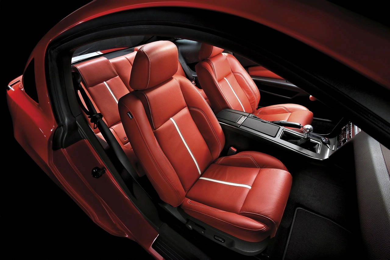 FORD MUSTANG (2010) GALER