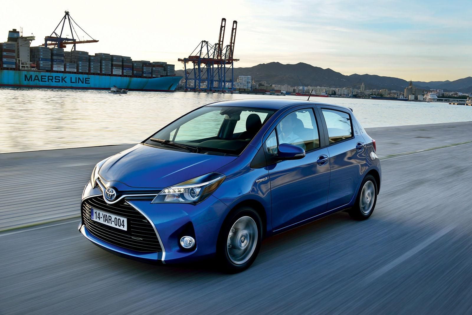 YEN 2015 MAKYAJLI TOYOTA YARS DETAYLI RESM GALERS