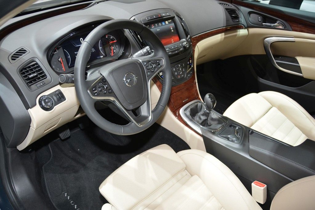 YEN� OPEL �NS�GN�A FRANKFURT LANSMAN RES�M GALER�S�