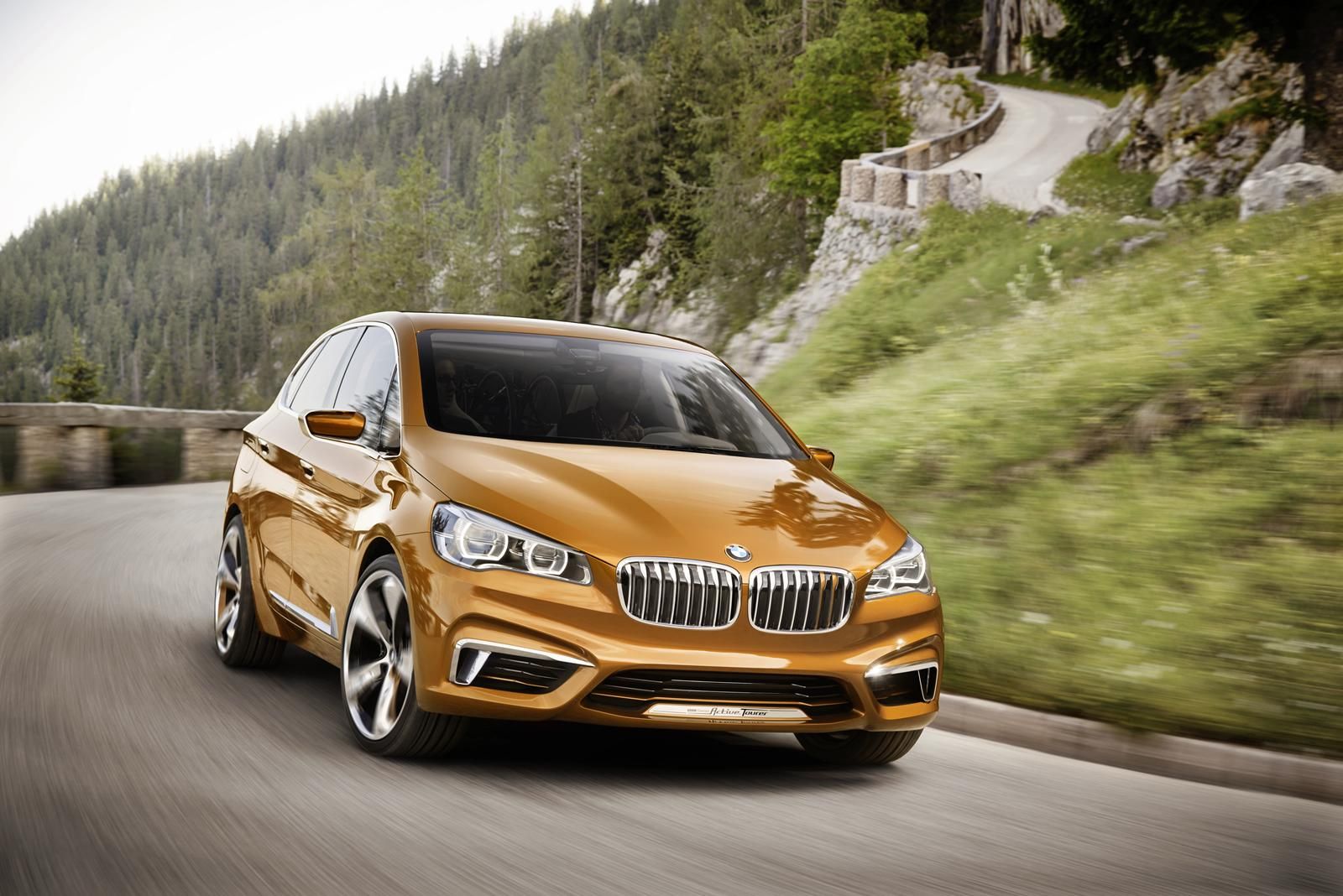 BMW KONSPET ACTVE TOURER OUTDOOR RESM GALERS