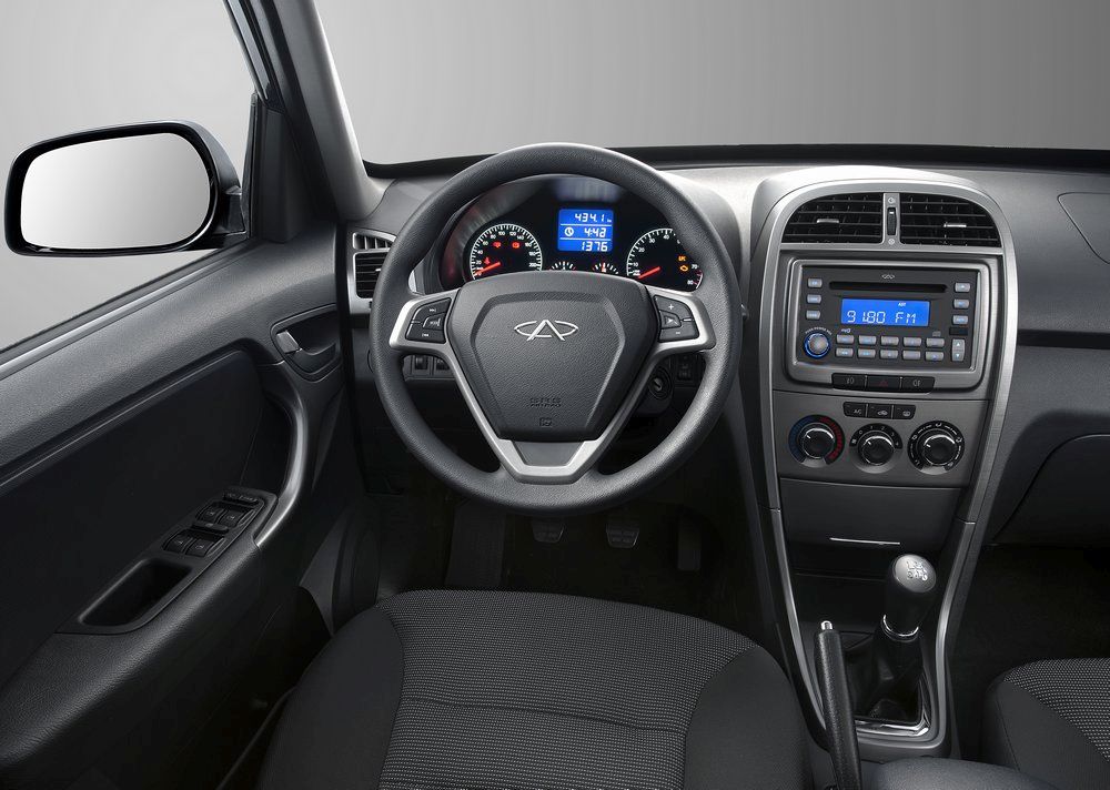 YEN MAKYAJLI CHERY TGGO RESM GALERS