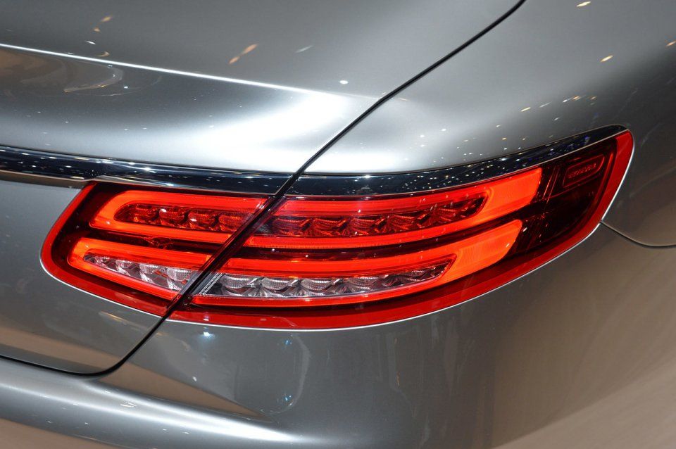 YEN MERCEDES S SERS COUPE CENEVRE RESM GALERS