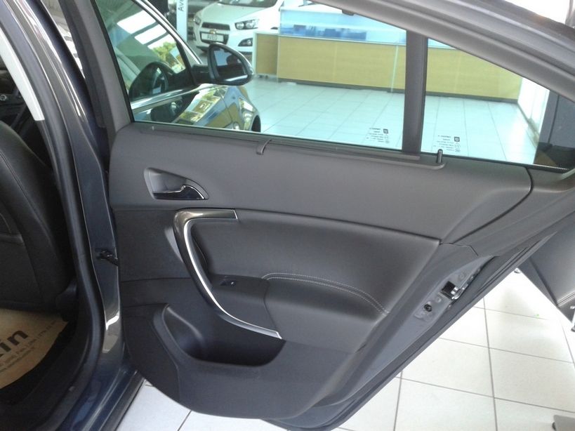 YEN 2014 MAKYAJLI OPEL NSGNA SATITA RESM GALERS