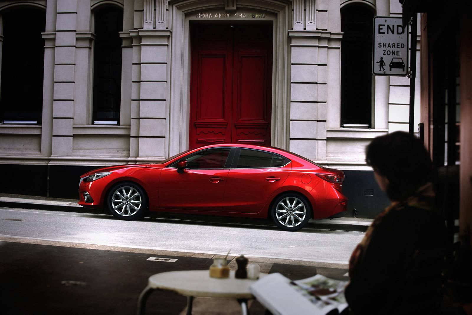 YEN MAZDA 3 SEDAN AYRINTILI RESM GALER