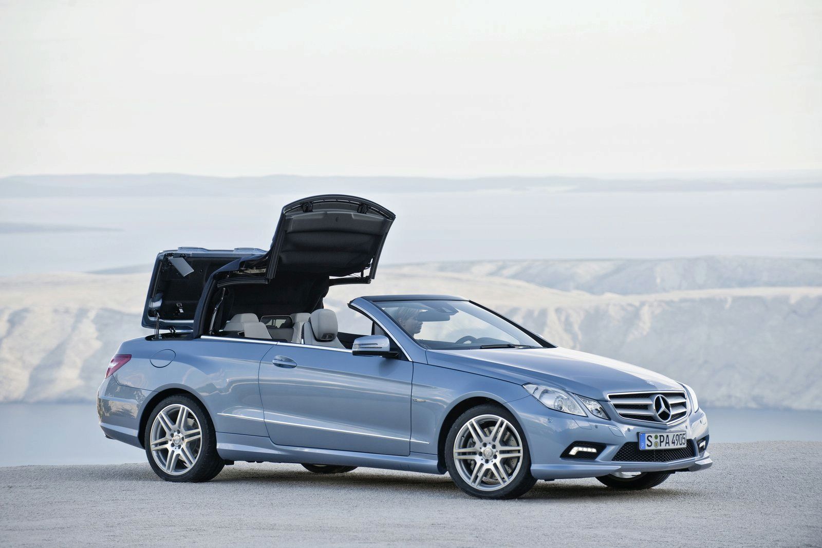 MERCEDES E CONVERTIBLE (2010) GALER