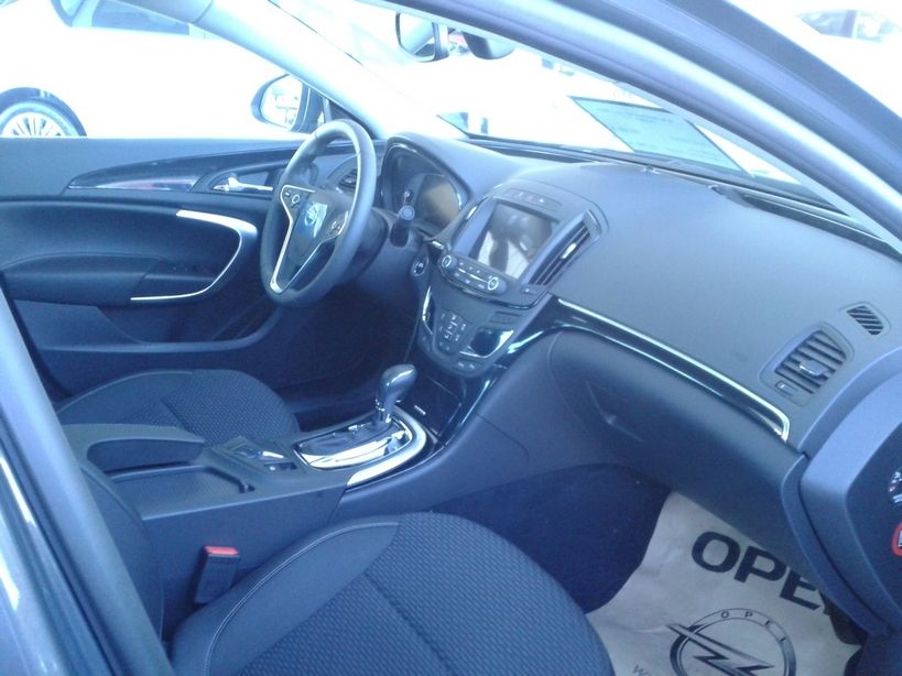 YEN 2014 MAKYAJLI OPEL NSGNA SATITA RESM GALERS
