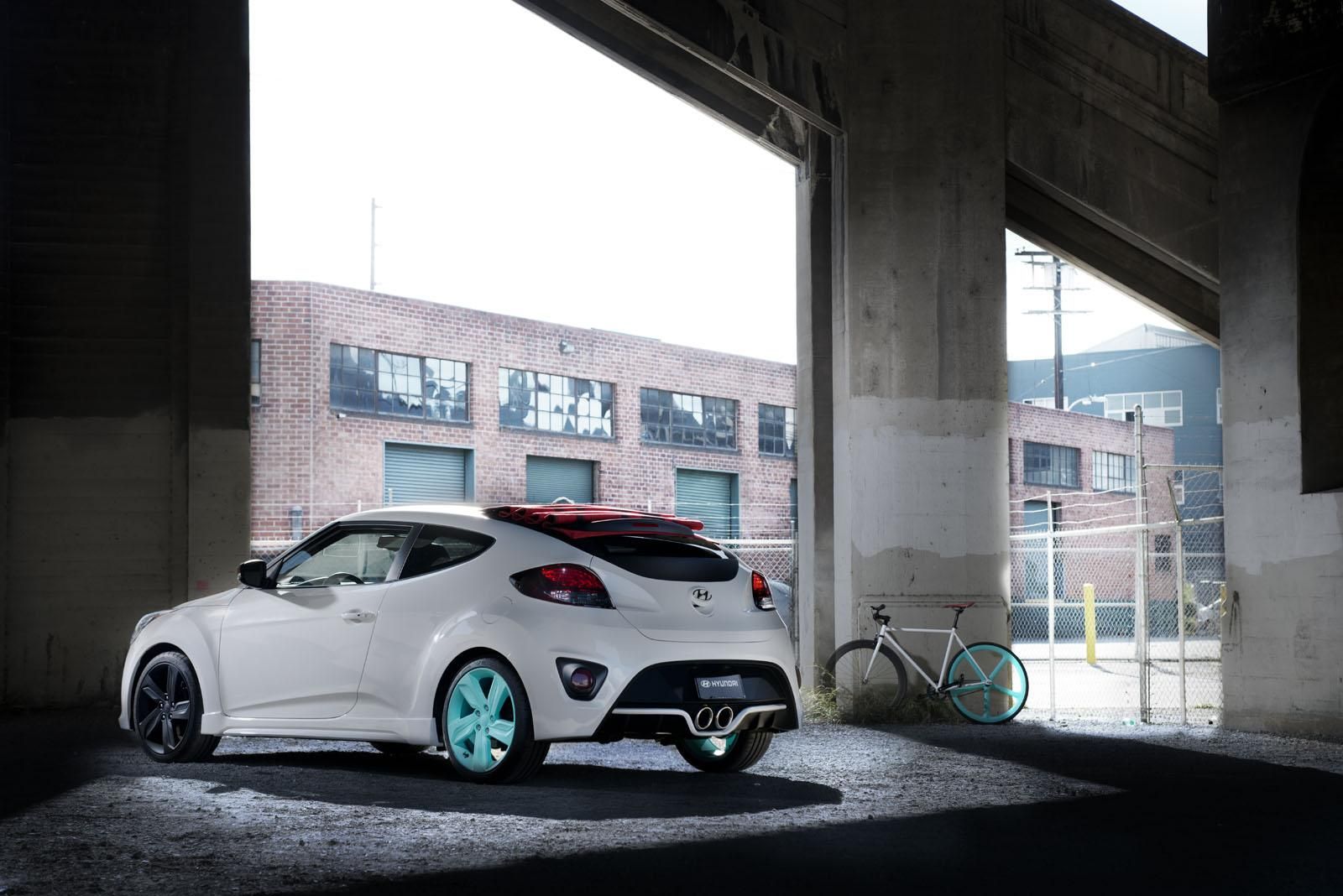 HYUNDA VELOSTER C3 ROLL TOP CONCEPT GALER