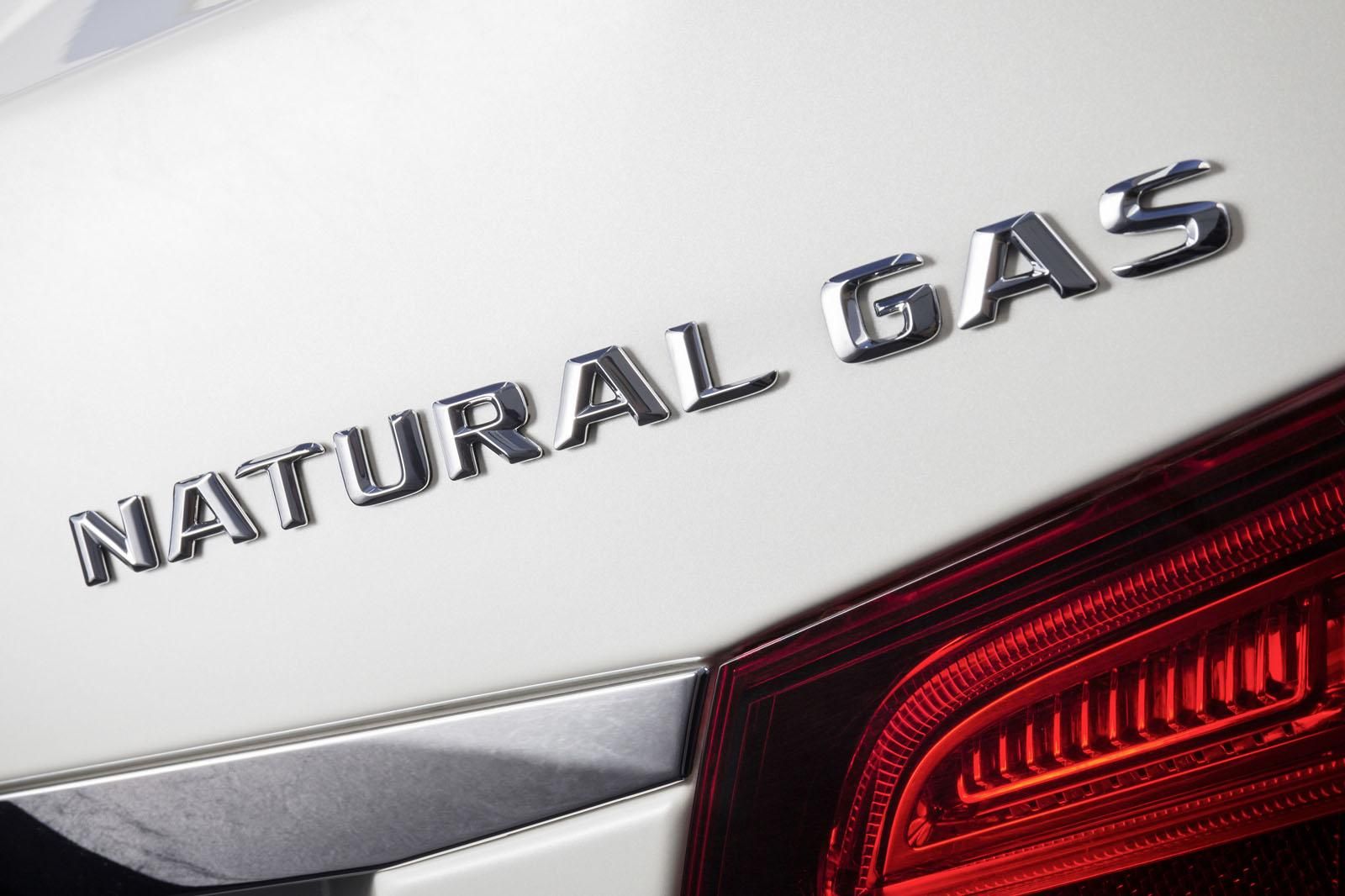 MERCEDES E200 NATURAL GAS VE E220 BLUETEC RESM GALERS