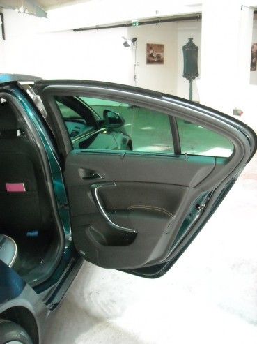 YEN MAKYAJLI OPEL NSGNA  MEKAN RESMLER