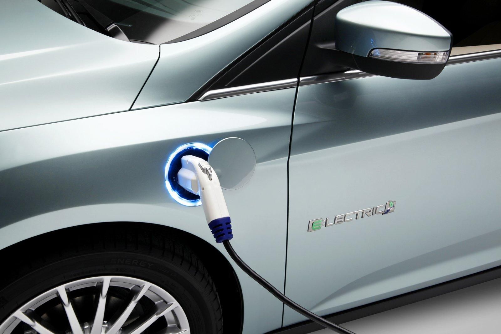 FORD FOCUS ELECTRIC GALER