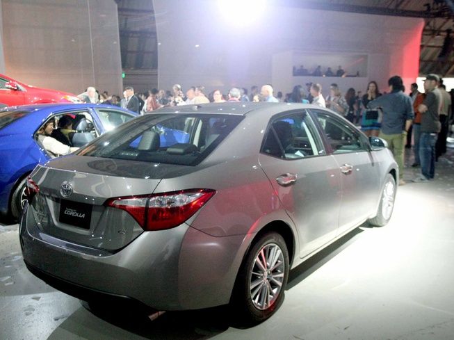 YEN TOYOTA COROLLA AMERKAN VERSYON LANSMAN GALERS