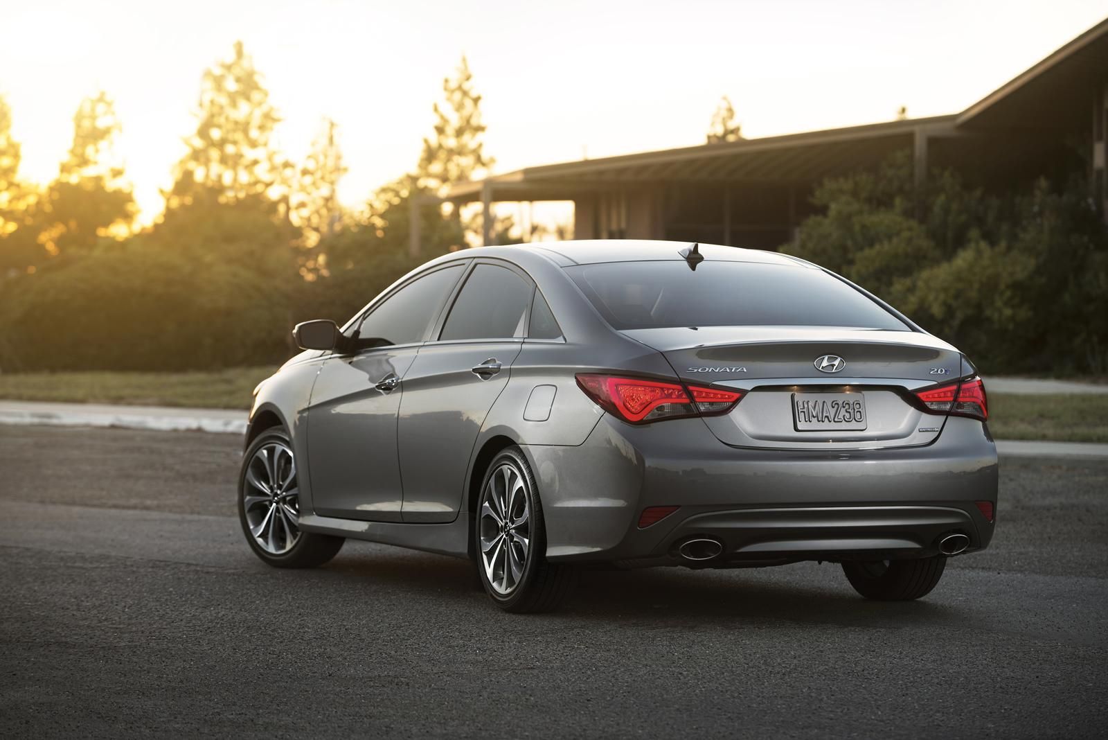 YEN 2014 HAFF MAKYAJLI HYUNDA 40 (SONATA) AMERKAN VERSYONU RESM GALERS