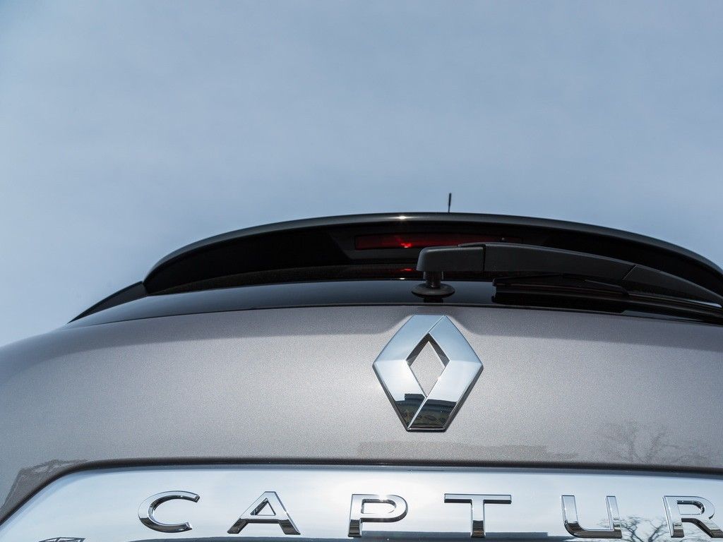 PEUGEOT 2008 M RENAULT CAPTUR MU KARILATIRMA RESM GALERS