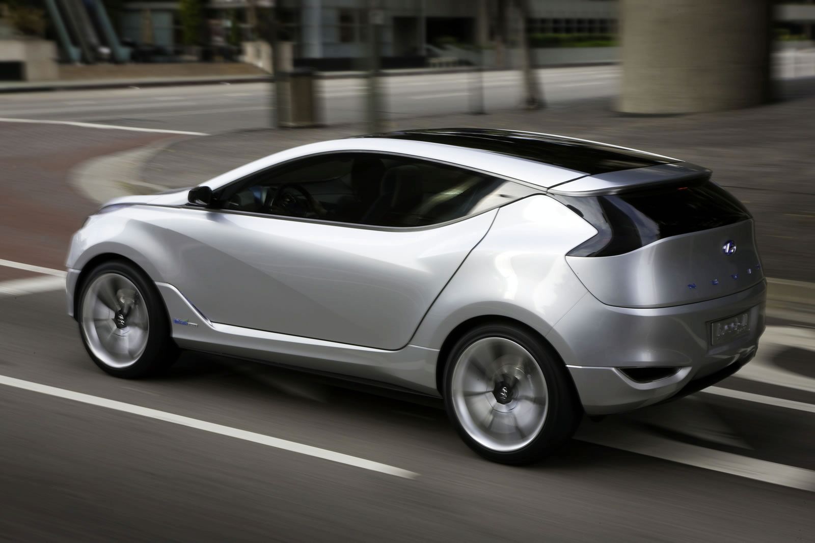 HYUNDA NUVS CONCEPT GALER