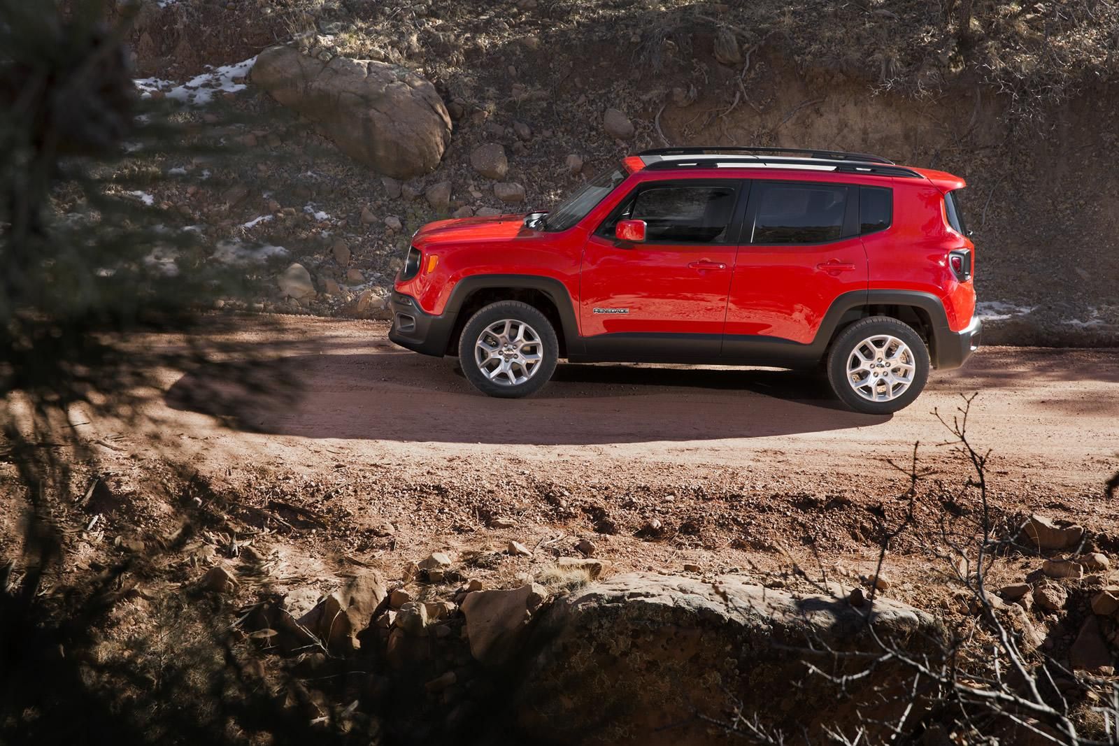 YEN JEEP RENEGADE DETAYLI RESM GALERS