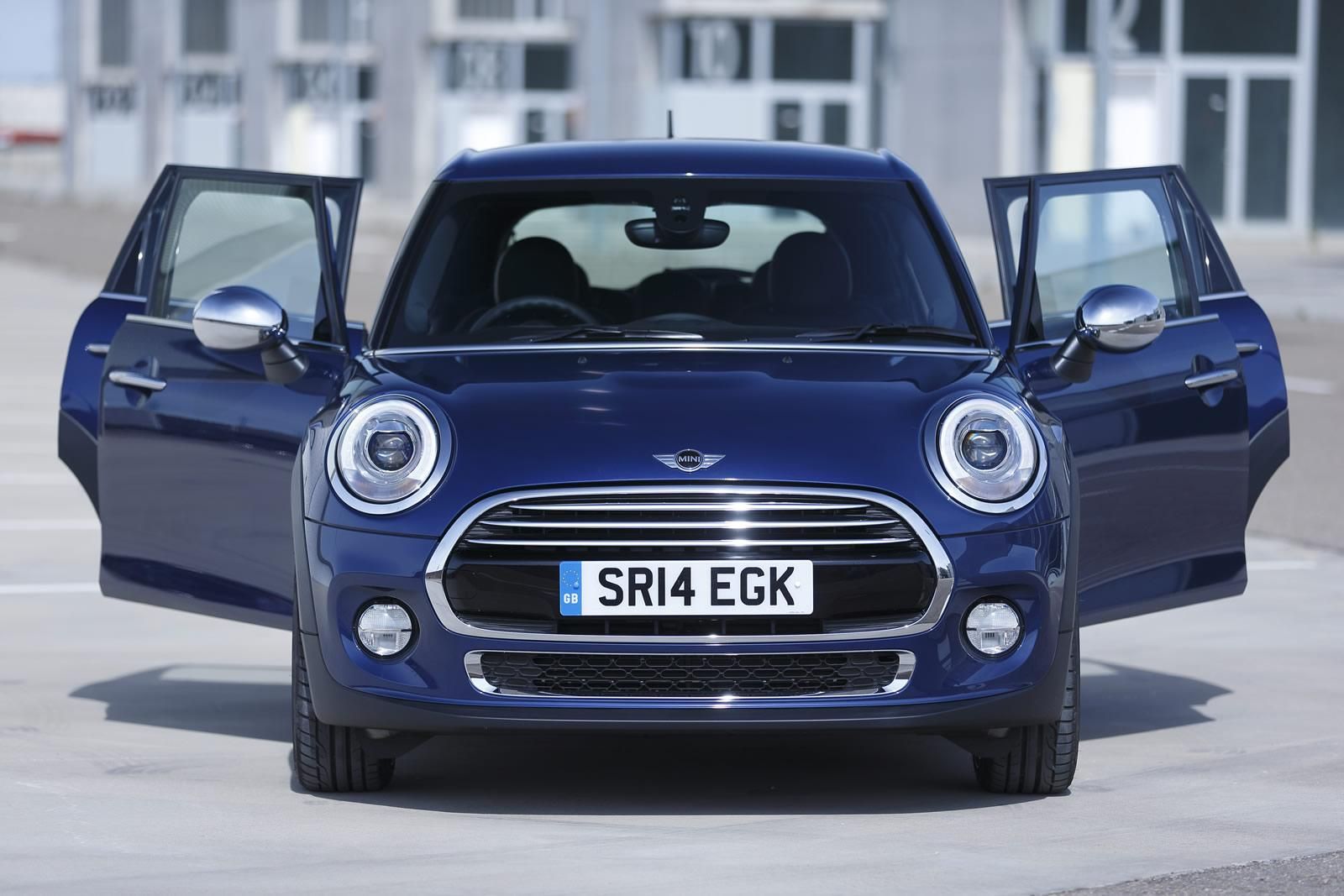 BE KAPILI MN COOPER D RESM GALERS
