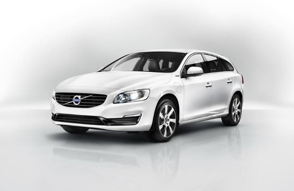 VOLVO V60 MAKYAJ (2014) GALER