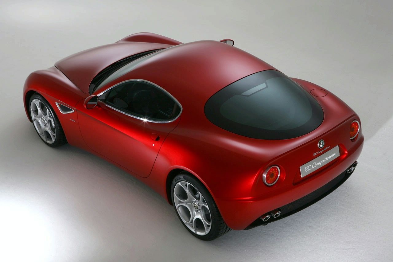 ALFA ROMEO 8C COMPETZONE GALER