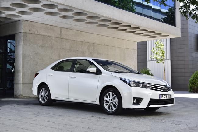 YEN TOYOTA COROLLA AYRINTILI RESM GALERS