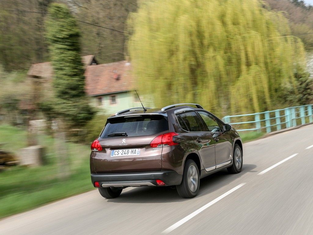 PEUGEOT 2008 M RENAULT CAPTUR MU KARILATIRMA RESM GALERS