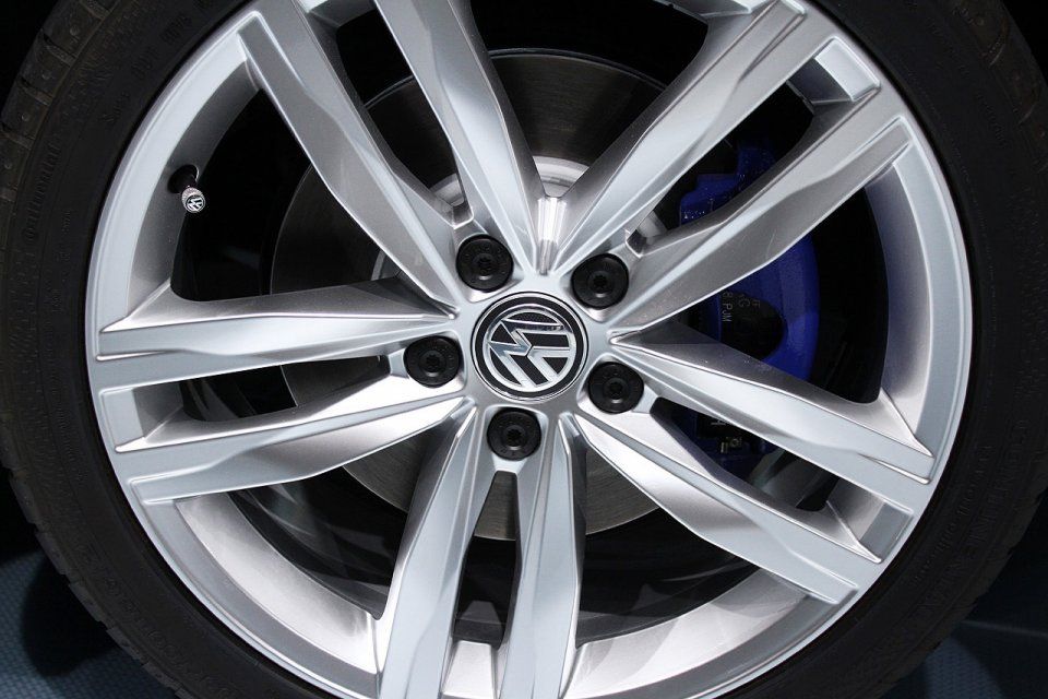 YEN VOLKSWAGEN GOLF GTE CENEVRE RESM GALERS