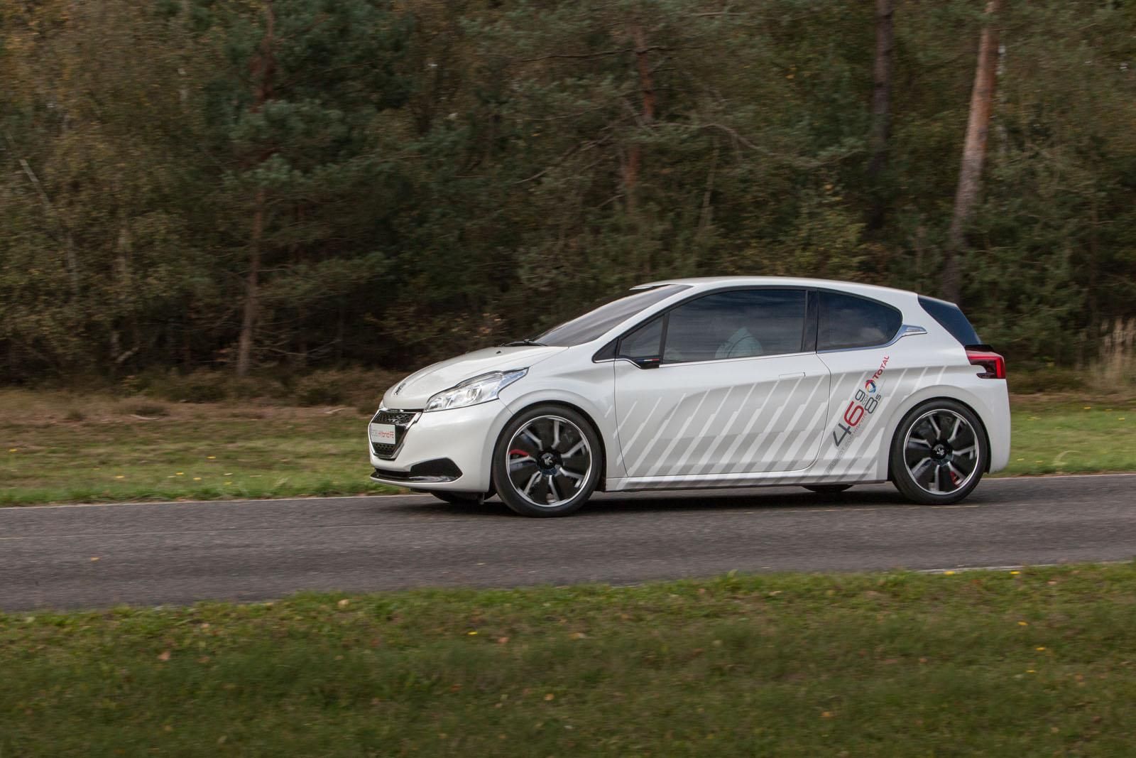 PEUGEOT 208 FE HYBRID AYRINTILI RESM GALERS