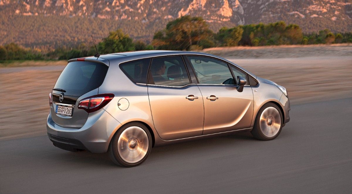 YEN 2014 MAKYAJLI OPEL MERVA RESM GALERS