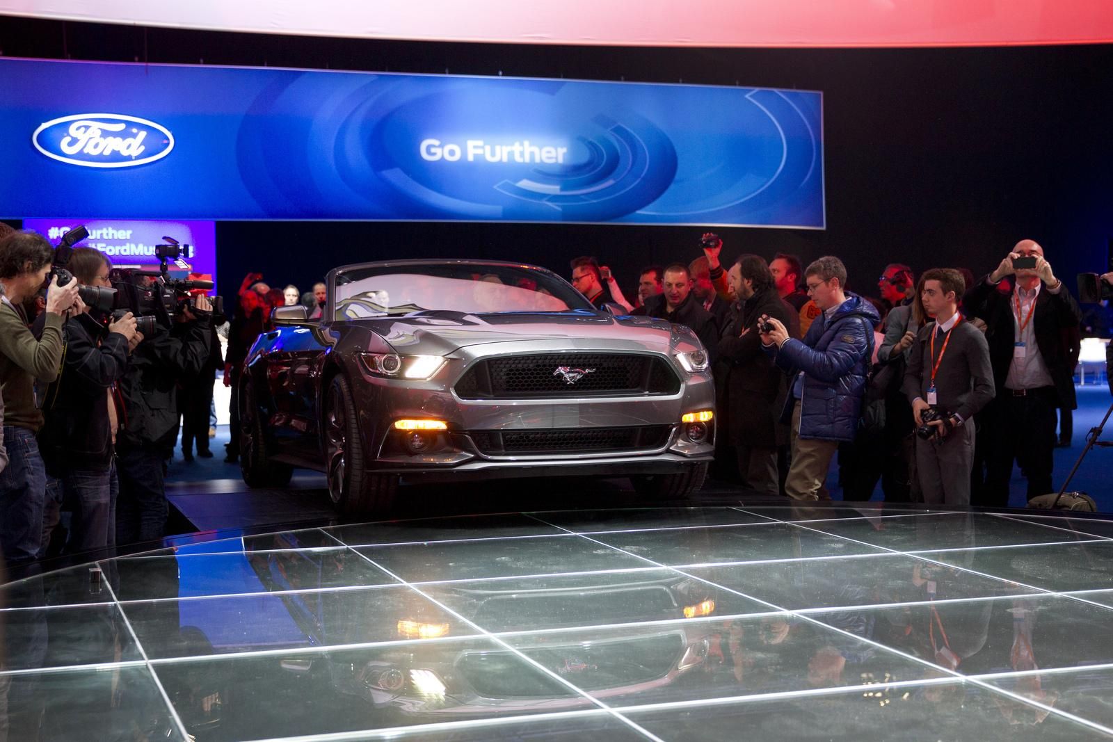 YEN 2015 FORD MUSTANG CONVERTBLE RESM GALERS