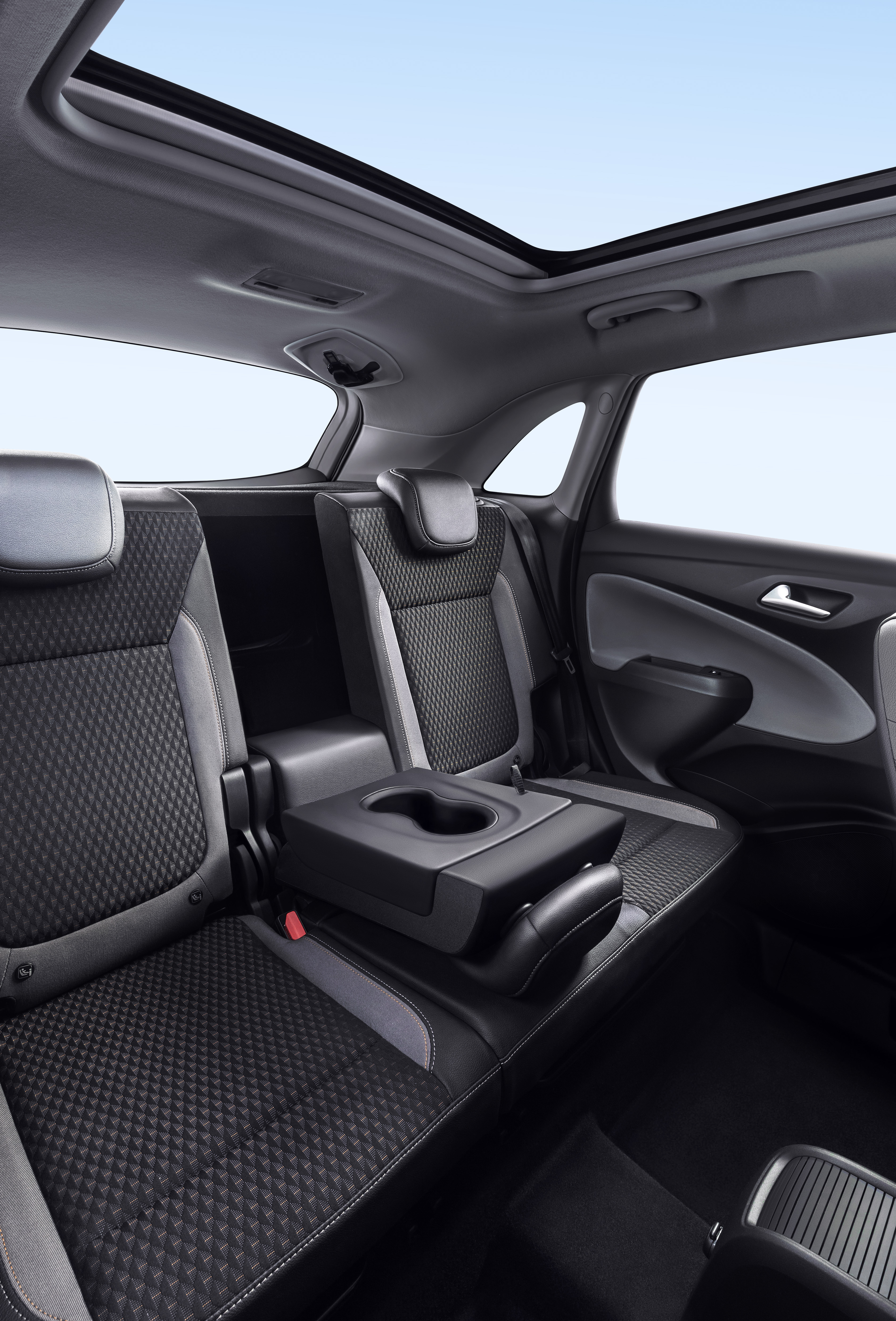Opel Crossland X gncel resim galerisi