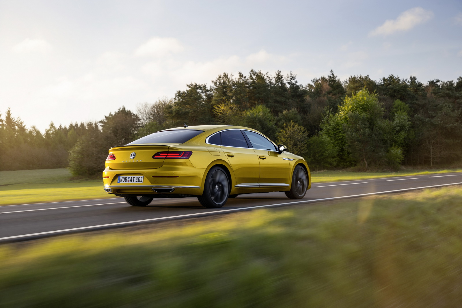 VW Arteon Detayl Resim Galerisi