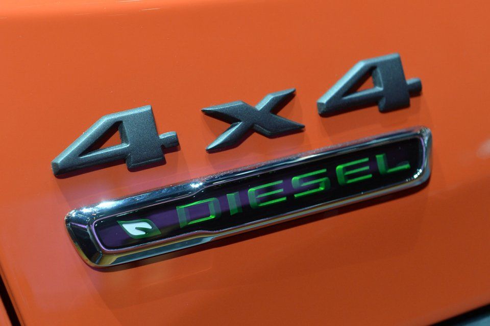 YEN JEEP RENEGADE TRALHAWK CENEVRE RESM GALERS