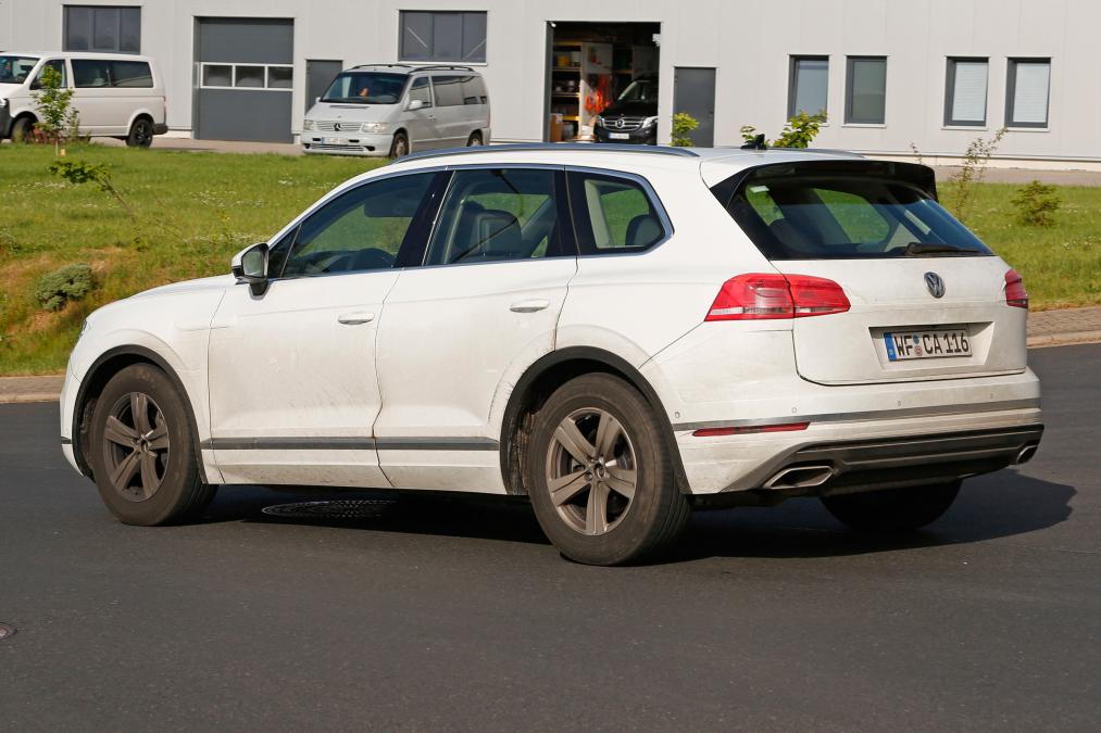 2018 VW Touareg resimleri