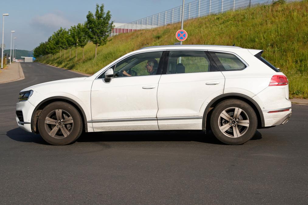 2018 VW Touareg resimleri