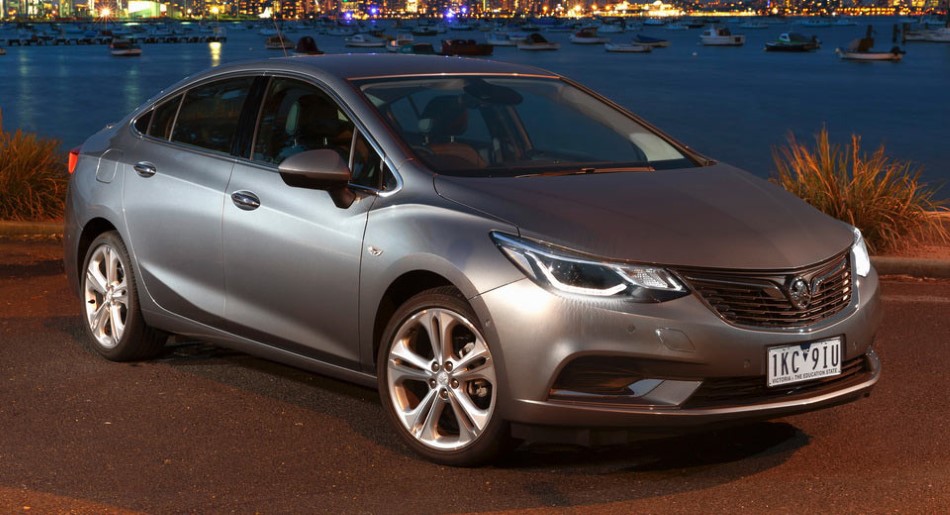 2017 Opel (Holden) Astra Sedan resim galerisi