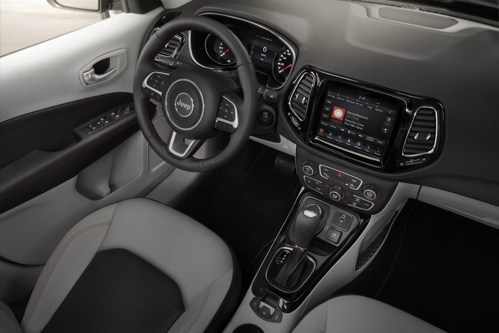 Yeni Jeep Compass resim galerisi