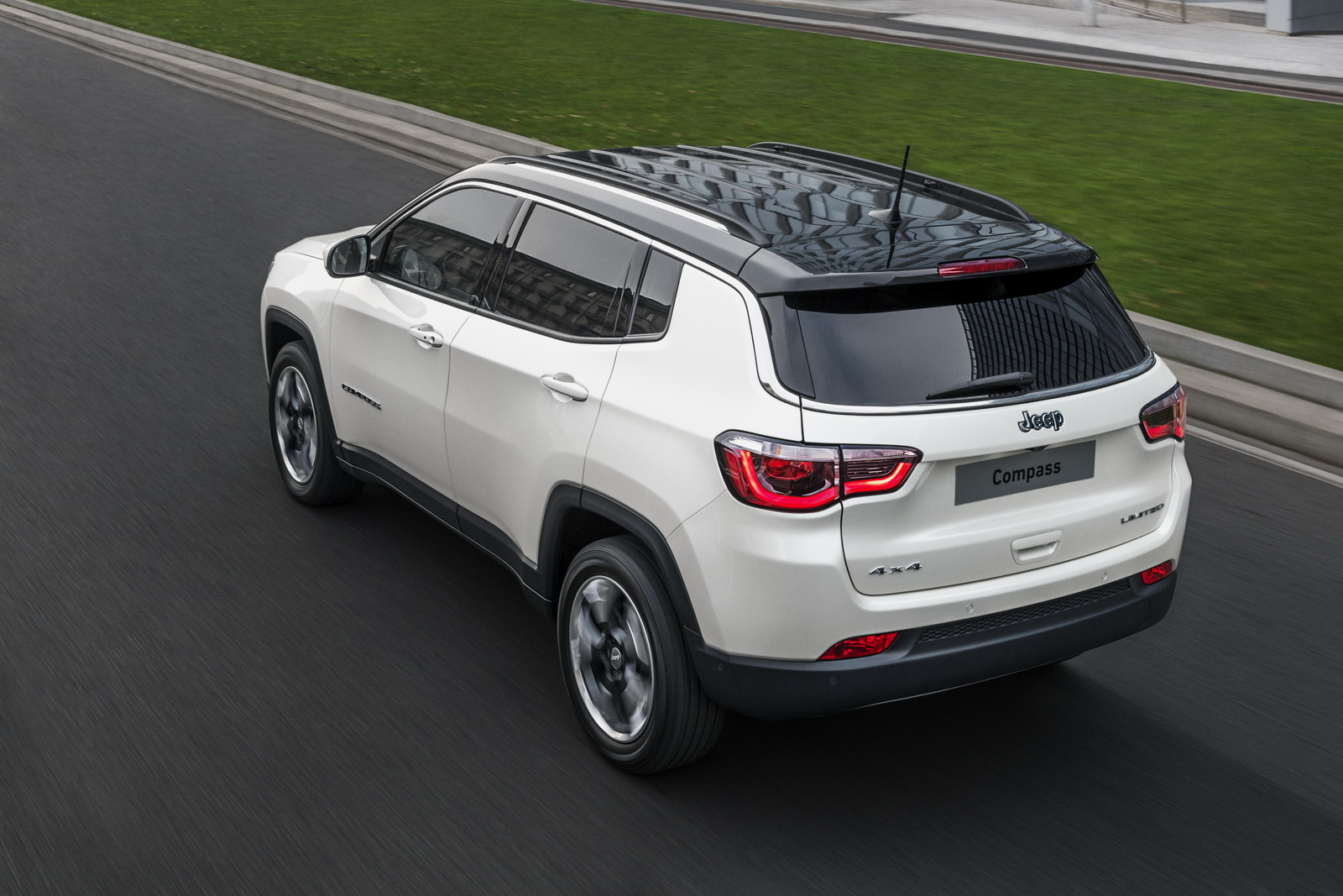 Yeni Jeep Compass resim galerisi