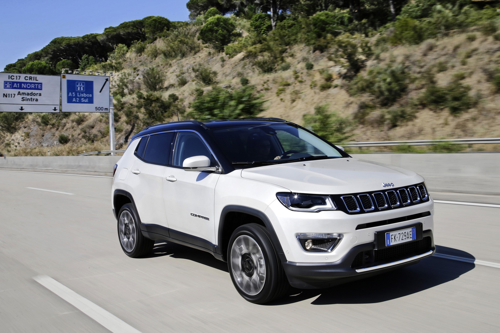 Yeni Jeep Compass resim galerisi