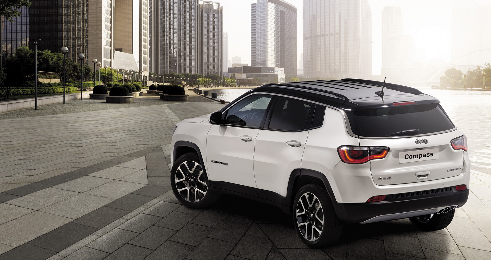 Yeni Jeep Compass resim galerisi