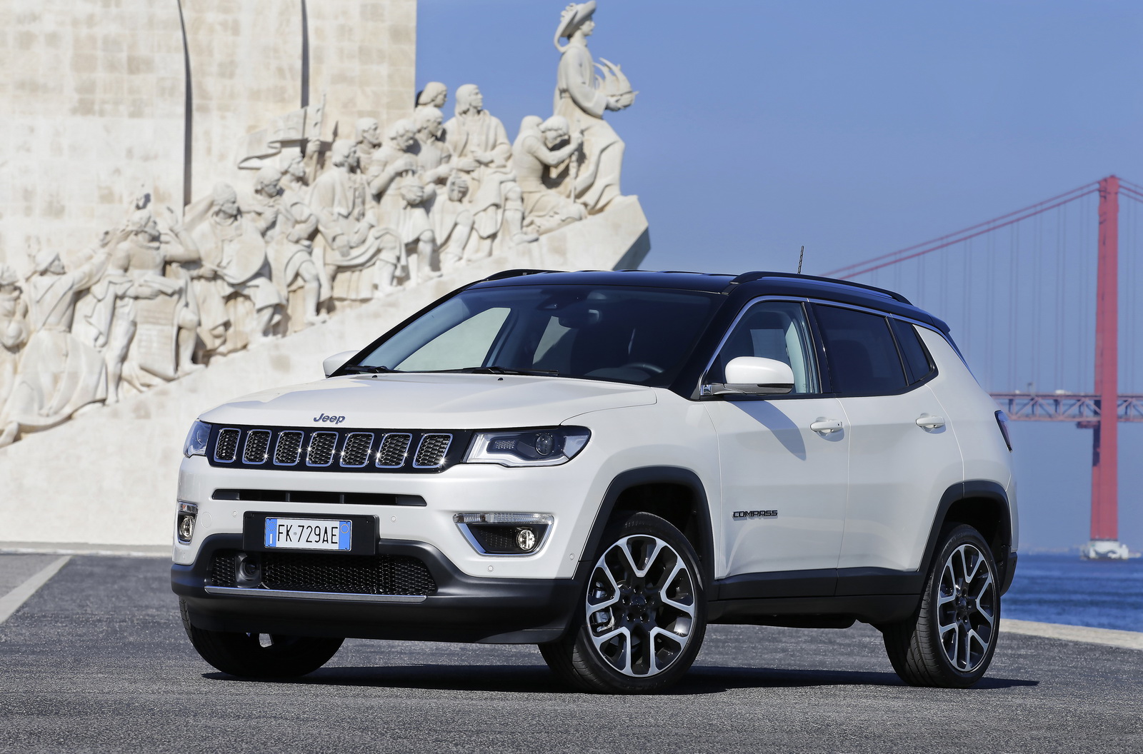 Yeni Jeep Compass resim galerisi