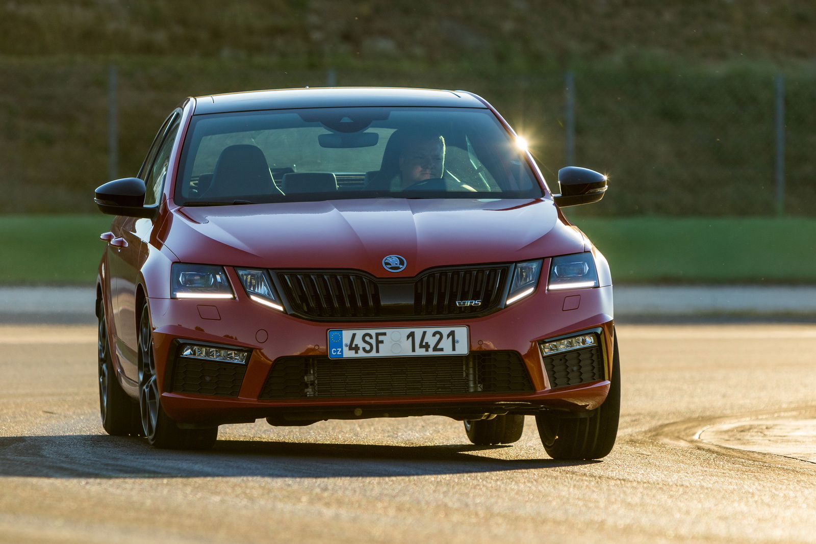 Skoda Octavia RS 245 resim galerisi