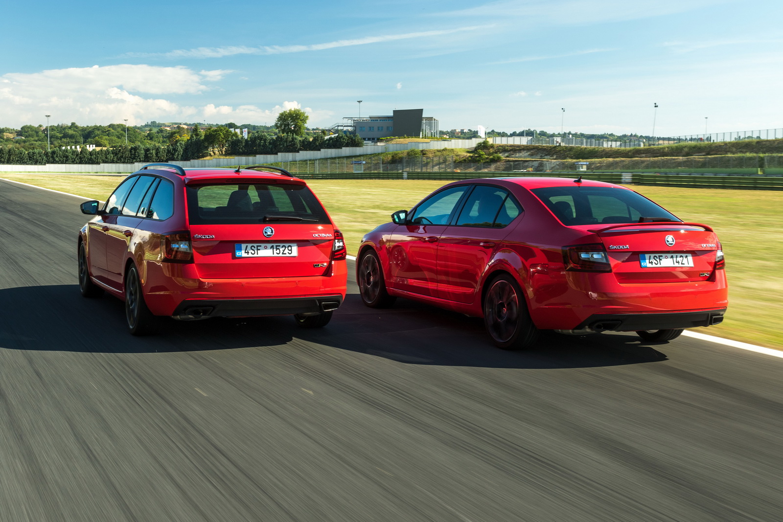 Skoda Octavia RS 245 resim galerisi