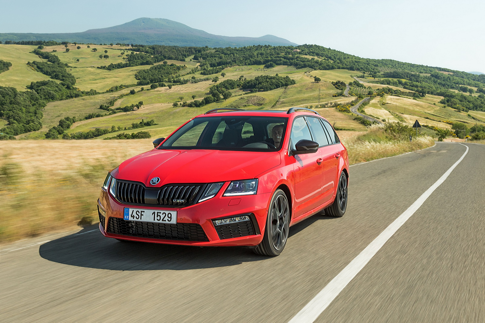 Skoda Octavia RS 245 resim galerisi
