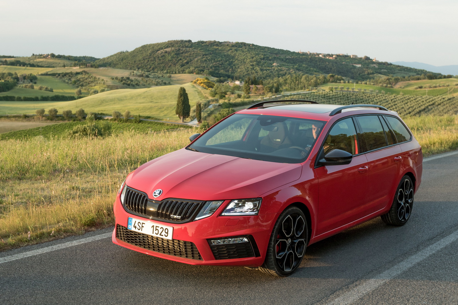 Skoda Octavia RS 245 resim galerisi