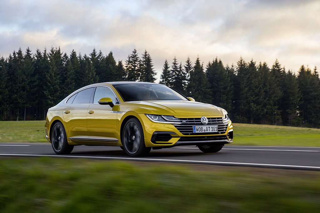 VW Arteon R-Line resim galerisi