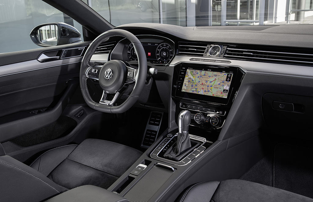 VW Arteon R-Line resim galerisi