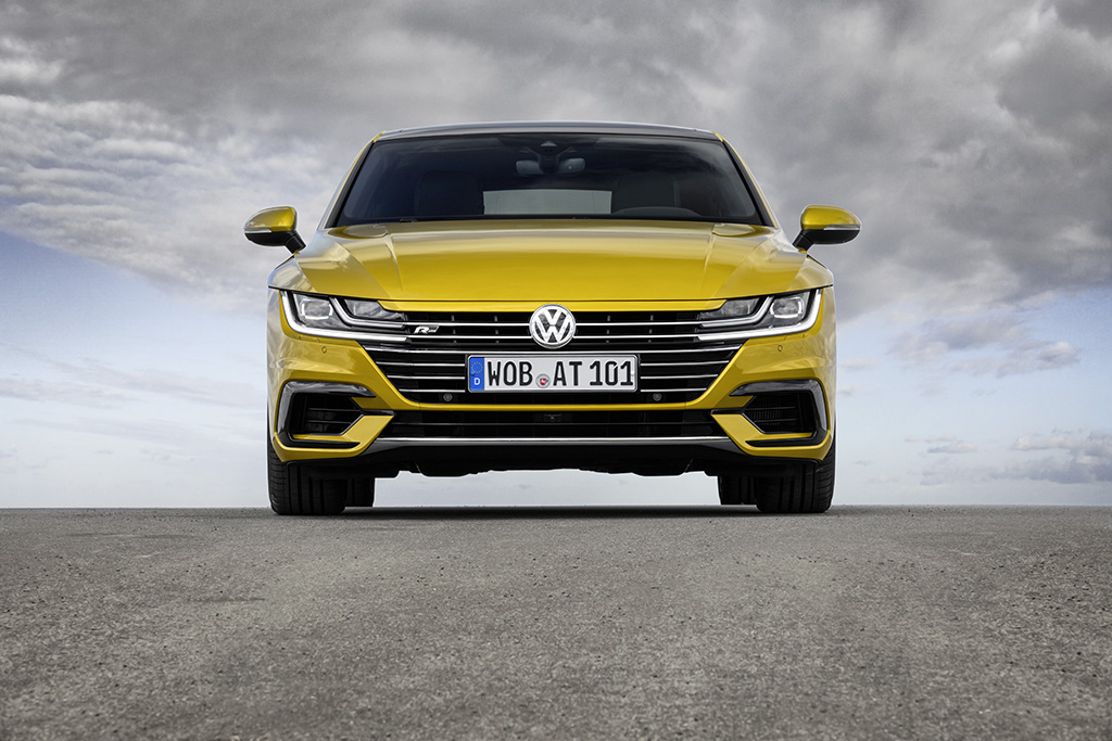 VW Arteon R-Line resim galerisi