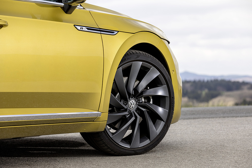 VW Arteon R-Line resim galerisi